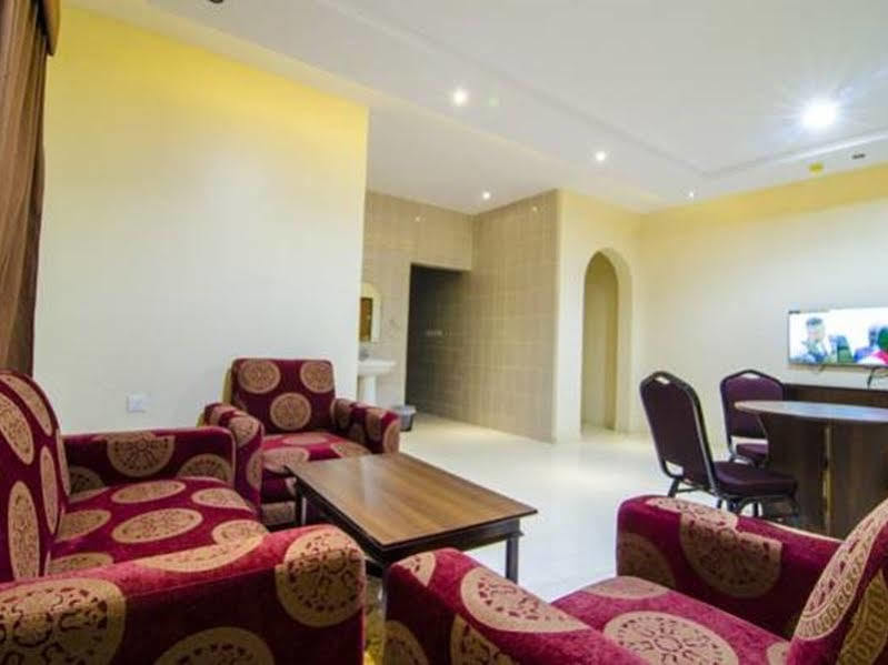 منازل المرجان للوحدات السكنية المفروشة Manzel Al Murjan Hotel Apartments Рияд Екстериор снимка